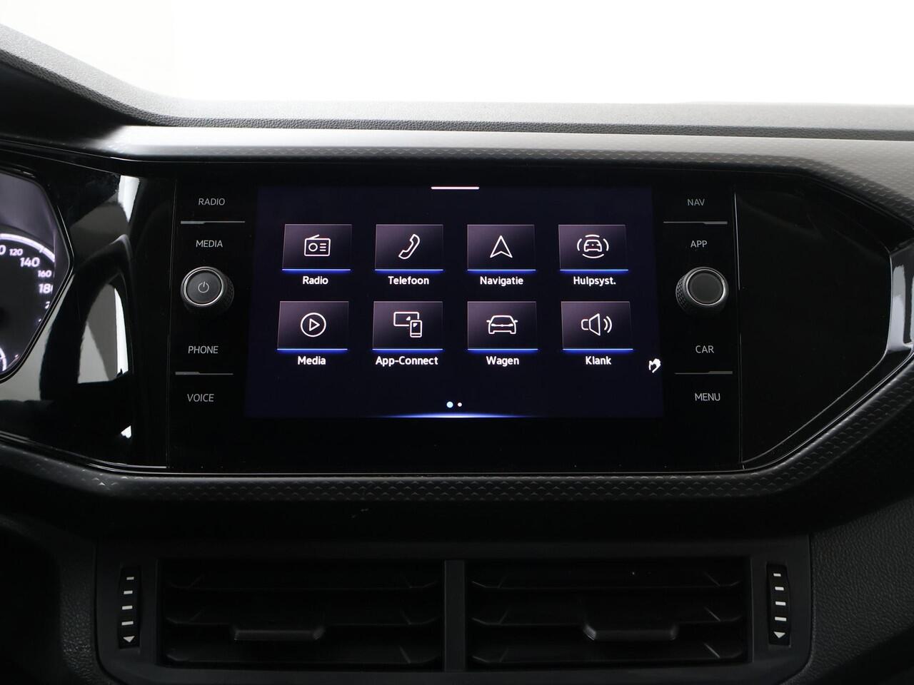 Volkswagen T-Cross 1.0 TSI Life | 95 PK | Parkeersensoren | Adaptive cruise control | Apple Carplay/Android Auto |