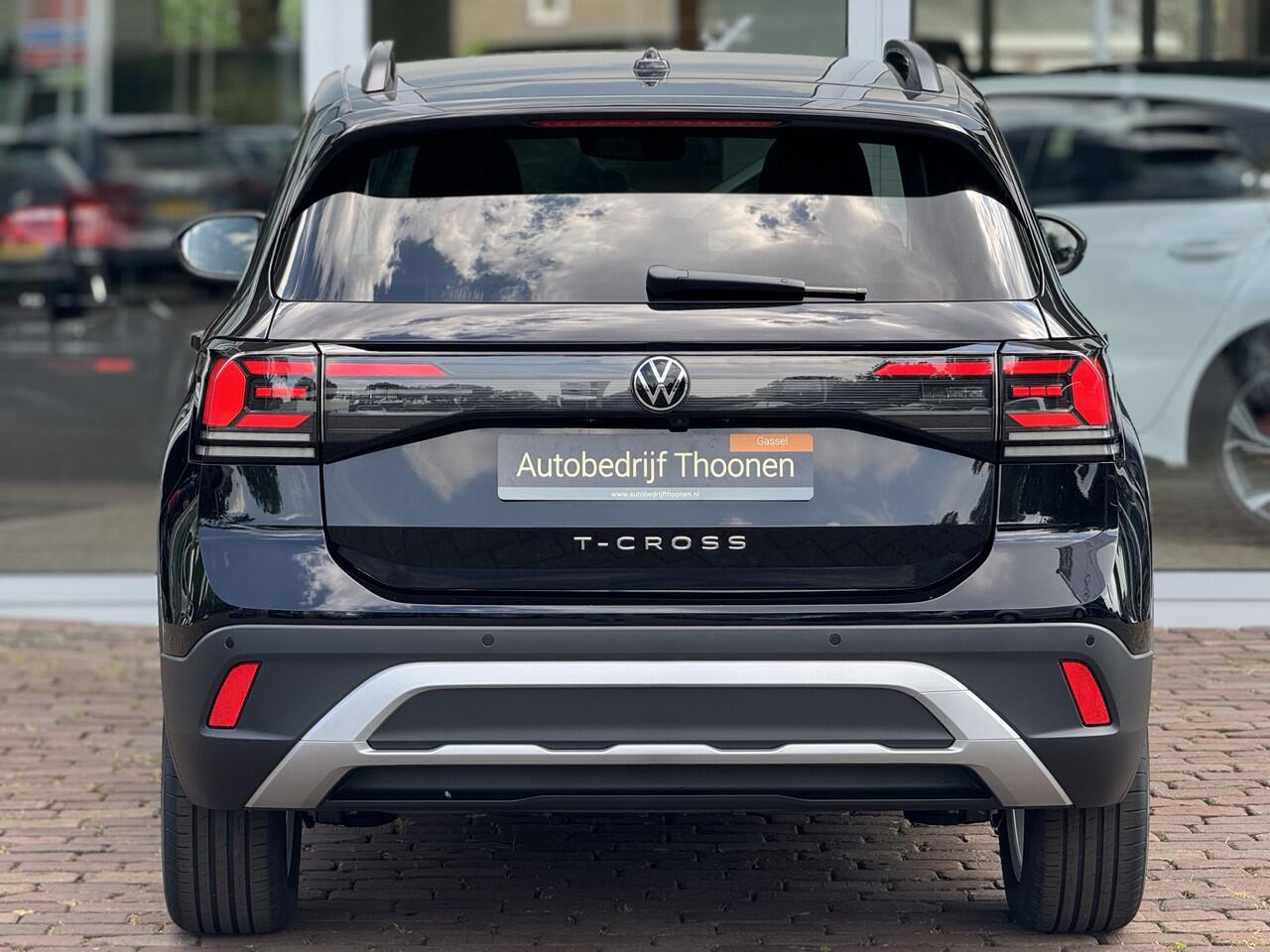 Volkswagen T-Cross 1.0 TSI Life Edition | Keyless | Camera | App-connect