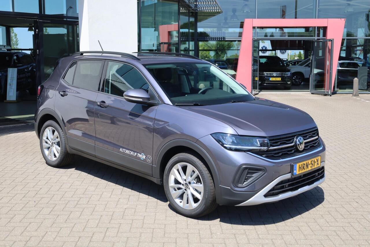 Volkswagen T-Cross 1.0 TSI Life Edition 115PK / 85kW DSG, 48 maanden / max 100.000km garantie, comfort pakket (verwarmbare voorstoelen), 2-zone climatronic, keyless start & entry, parkeersensoren voor en achter (pdc), achteruitrijcamera (rear view), privacy glas, 17" LMV