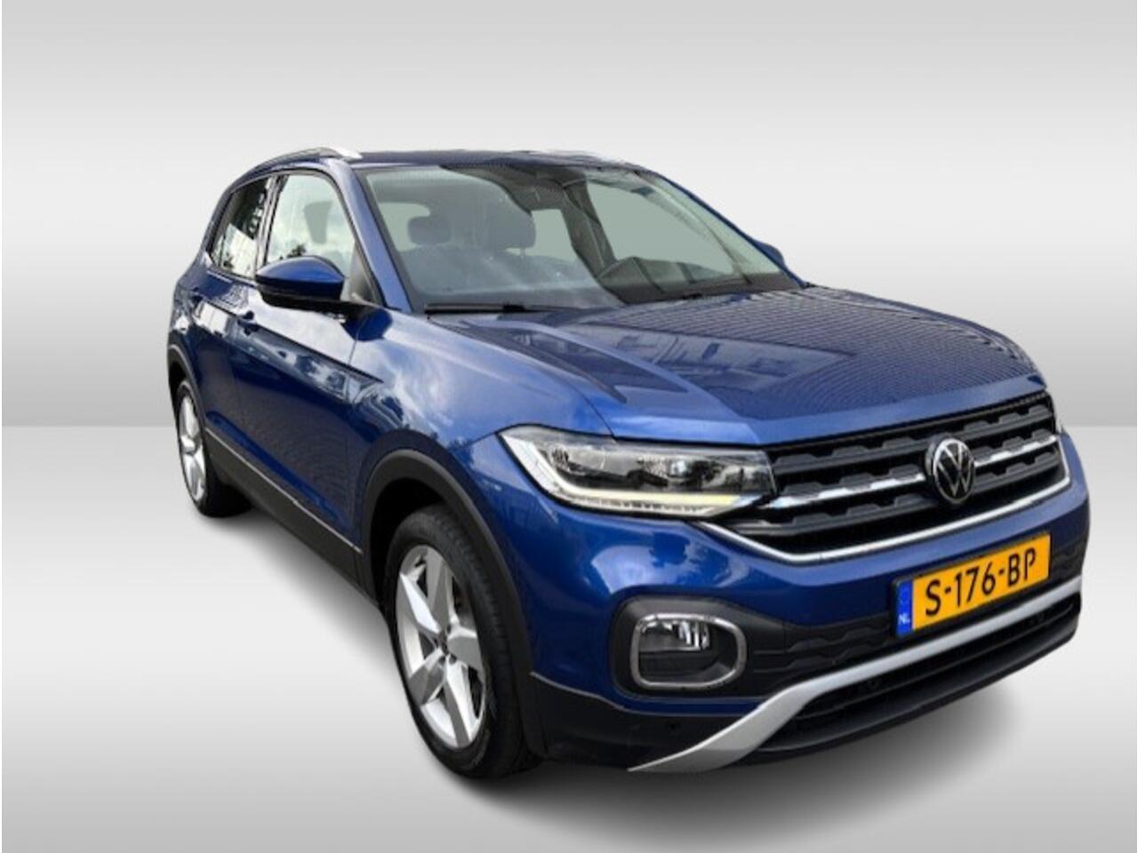 Volkswagen T-Cross 1.0 TSI Style App-connect / 17"LM velgen / LED verlichting / Parkeersensoren