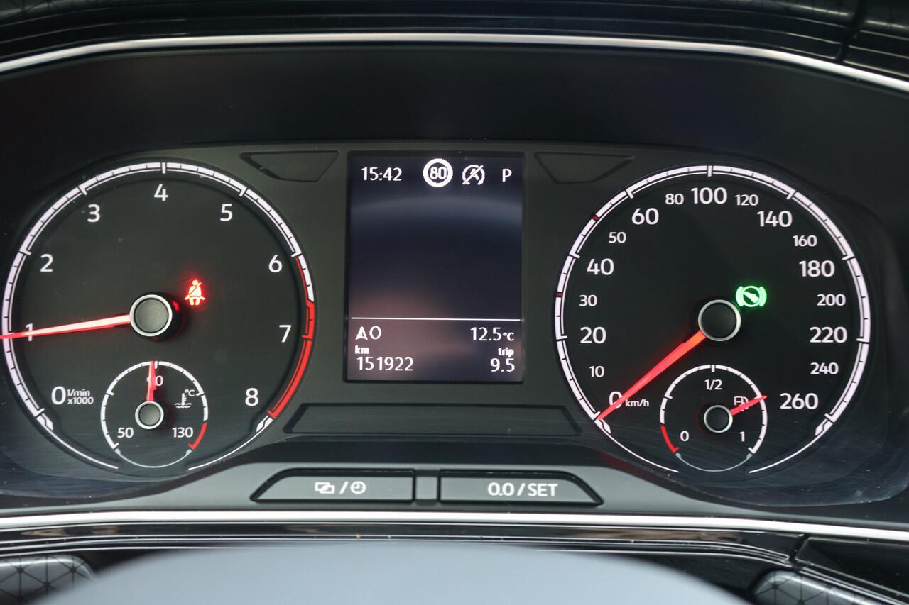 Volkswagen T-Cross 1.0 TSI Style Automaat | ACC | Navigatie | PDC | Origineel NL |