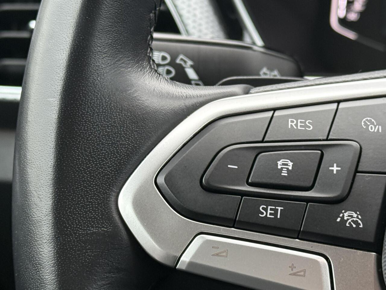 Volkswagen T-Cross 1.0 TSI Style | Virtual Cockpit | Climate Control | Carplay | Achteruitrijcamera |