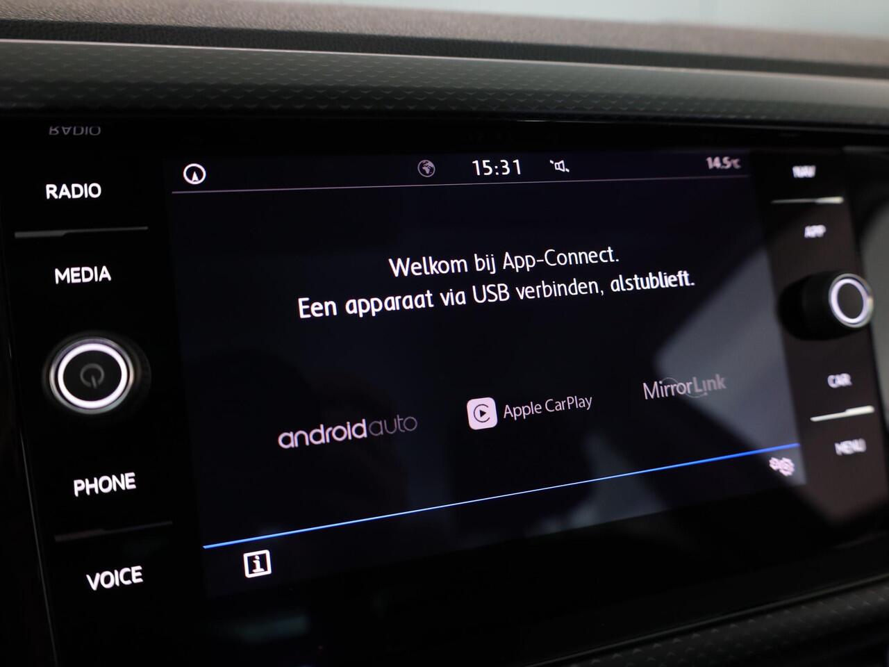 Volkswagen T-Cross 1.0 TSI Life 115pk DSG| Camera| extra getint glas| LM-velgen