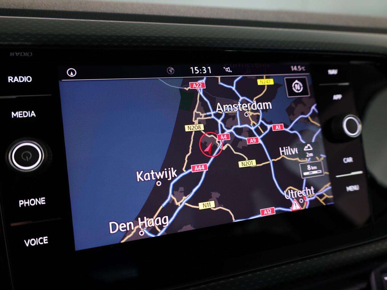 Volkswagen T-Cross 1.0 TSI Life 115pk DSG| Camera| extra getint glas| LM-velgen