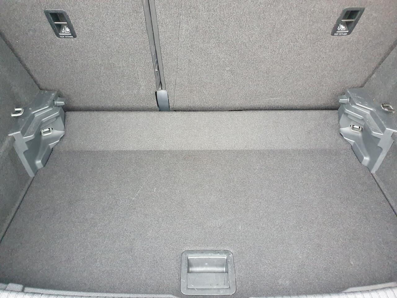 Volkswagen T-Cross 1.0 TSI R-Line CAMERA/PDC/NAVI/LED/CRUISE/LMV