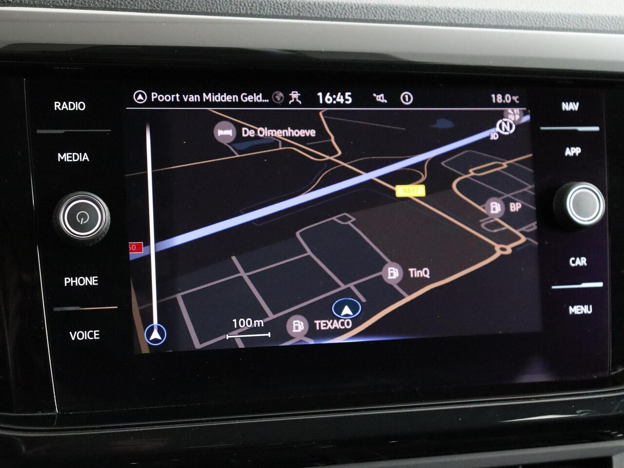 Volkswagen T-Cross 1.0 TSI Life Business | ACC | Navigatie | Trekhaak!