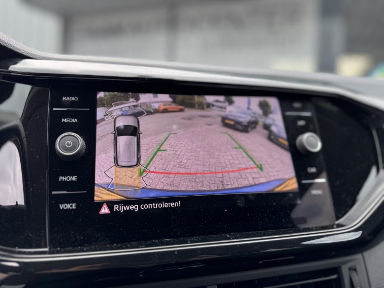 Volkswagen T-Cross 1.0 TSI Style | LED | 18" | Camera | ACC