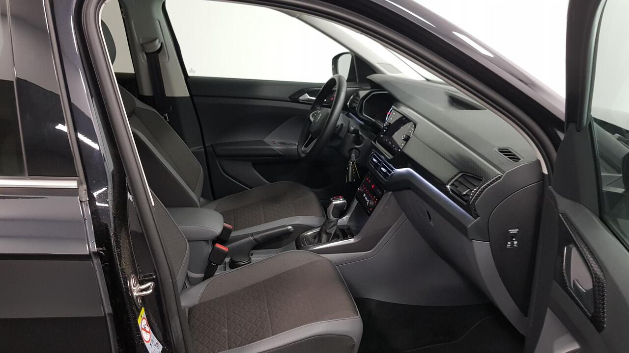 Volkswagen T-Cross 1.0 TSI 110pk DSG Style Navigatie Climate Control Dab Stoelverwarming Led Parkeer sensoren Extra Getint Glas