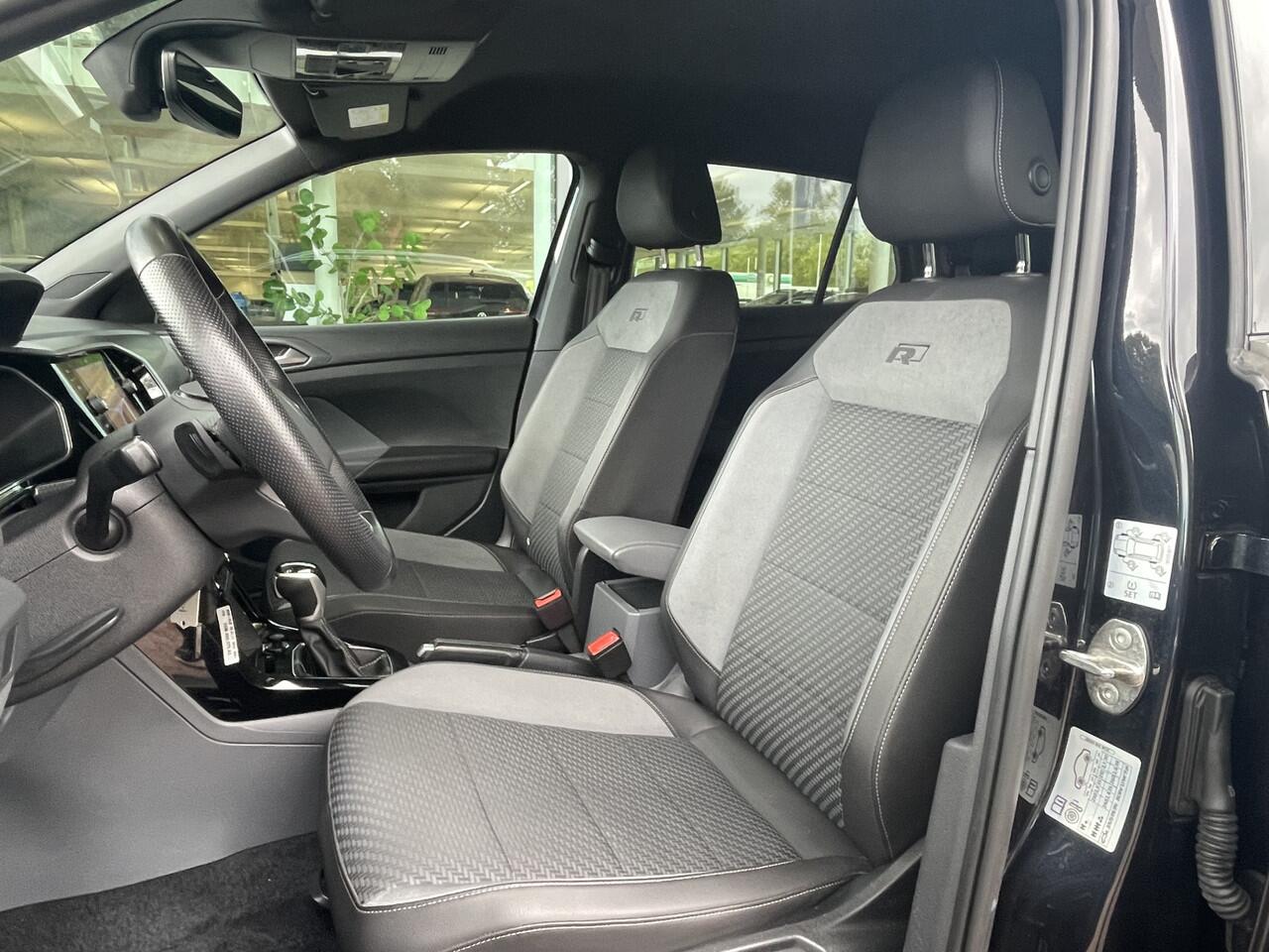 Volkswagen T-Cross 1.5 TSI 150pk DSG R-Line / Virtual cockpit / 18 Inch / stoelverwarming / Led verlichting / Camera / Adaptive Cruise