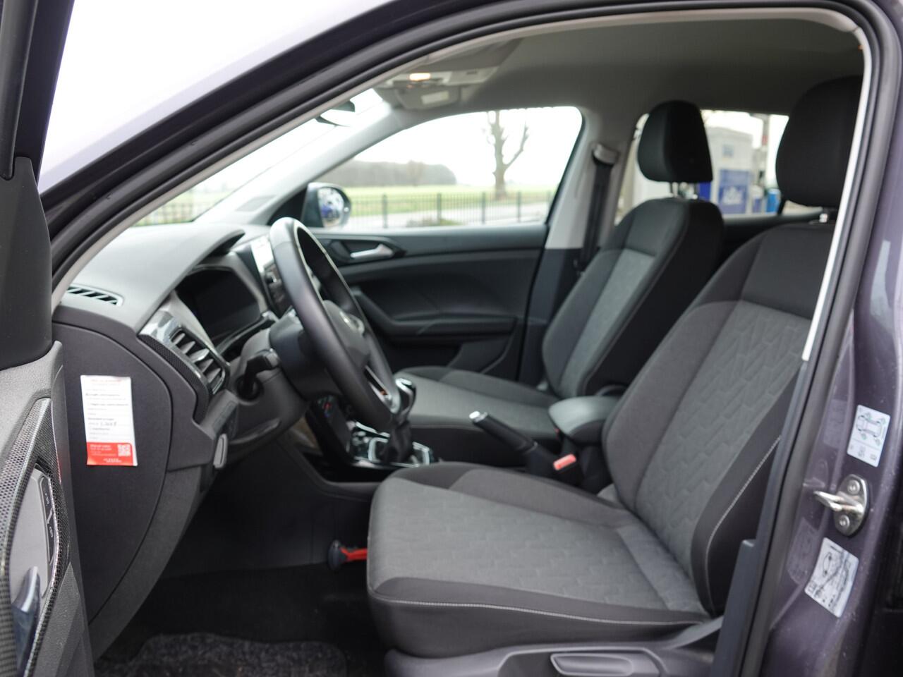 Volkswagen T-Cross 1.0 TSI Life Edition TREKH. | VIRTUAL | ECC | ACC | STOELVERW.