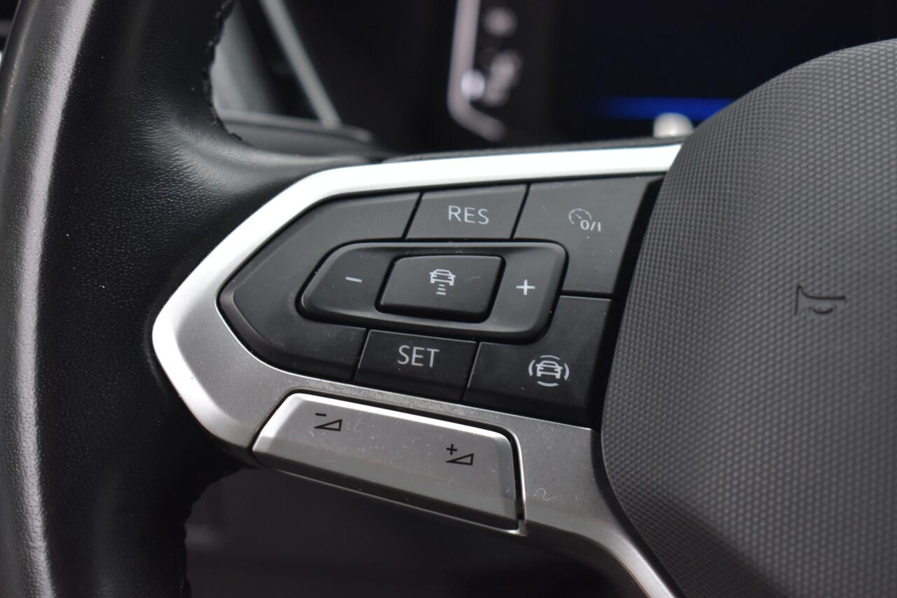 Volkswagen T-Cross 1.5 TSI R-Line 22-12-2021 | Virtual Dashboard | Navigatie | Camera | R-interieur | 12 mnd BOVAG garantie Whatsapp 06-53188999