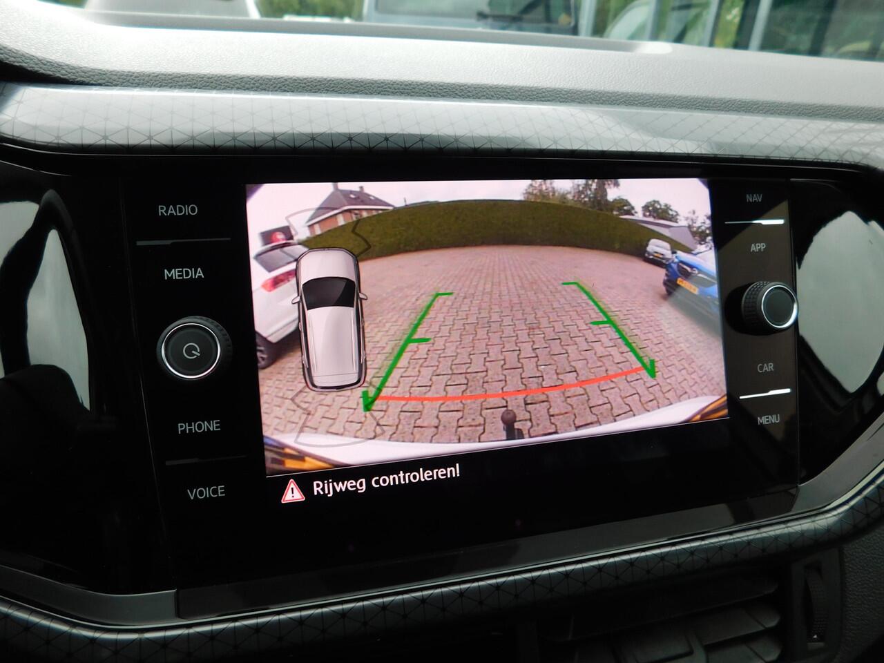 Volkswagen T-Cross 1.0 TSI Style, Navi, Carplay, Camera, Trekhaak.