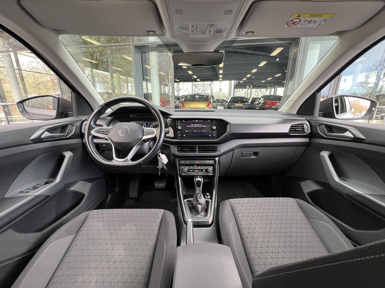 Volkswagen T-Cross 1.0 TSI Life Automaat | Stoelverwarming | Adaptieve Cruise Control | Climate Control