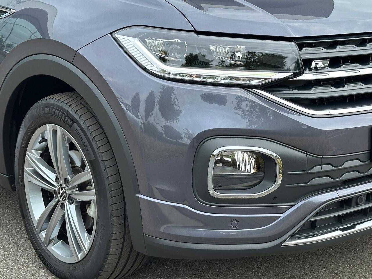 Volkswagen T-Cross 1.5 TSI 150pk DSG 2x R-Line | Camera | Virtual cockpit | Carplay | Navi | Rijklaar incl. 1 jaar Bovag garantie