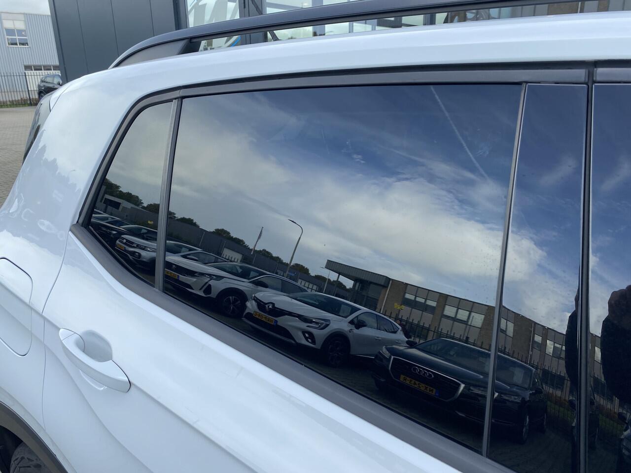 Volkswagen T-Cross 1.0 TSI Life Trekhaak, App-Connect & Adaptive Cruise