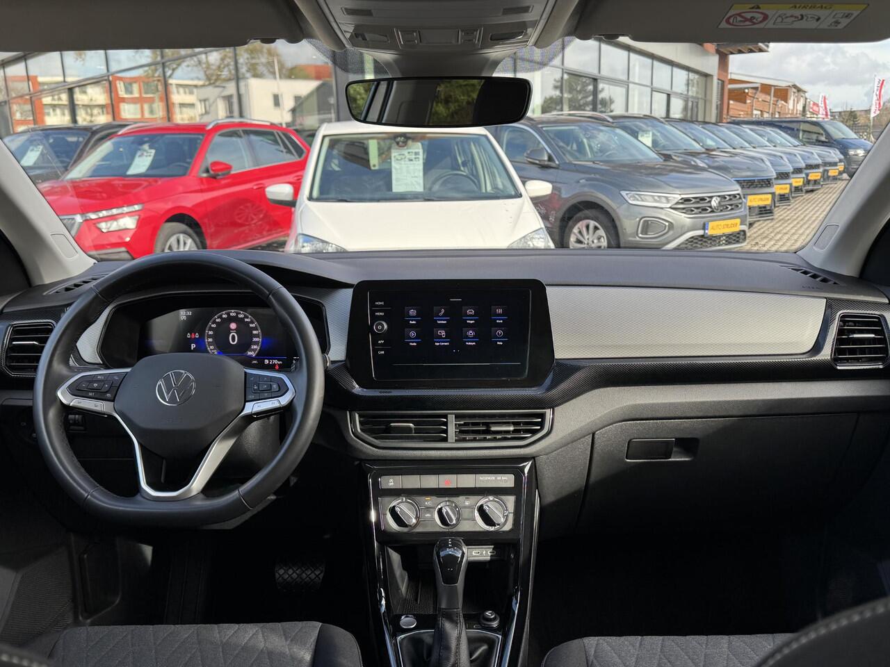 Volkswagen T-Cross 1.0 TSI Life Edition 115pk automaat | IQ Assist | Camera | App-Navi | 17LM