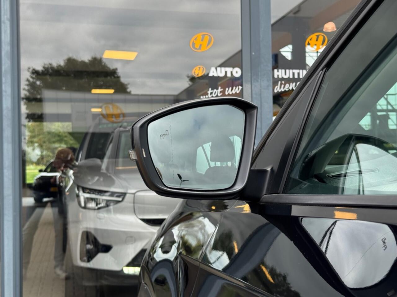 Volkswagen T-Cross 1.0 TSI Life Business - Navi-Apple/Android