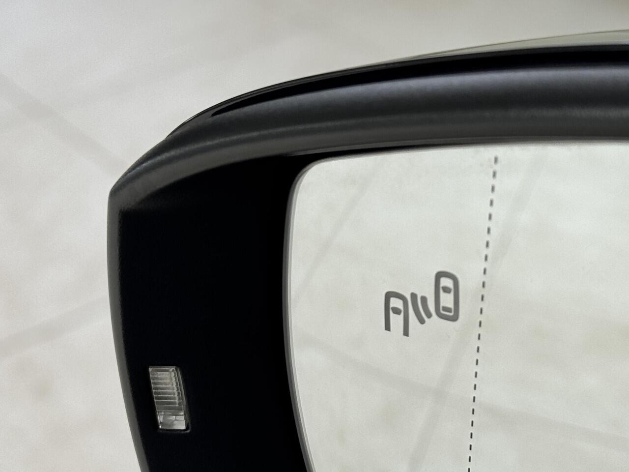 Volkswagen T-Cross 1.0 TSI Life | Navigatie | Cruise control adaptief | Airco |