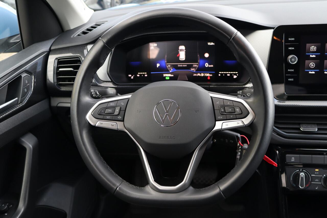 Volkswagen T-Cross 1.0 TSI Life Edition Automaat | Camera | Carplay | Stoelverwarming | Airco | Beats