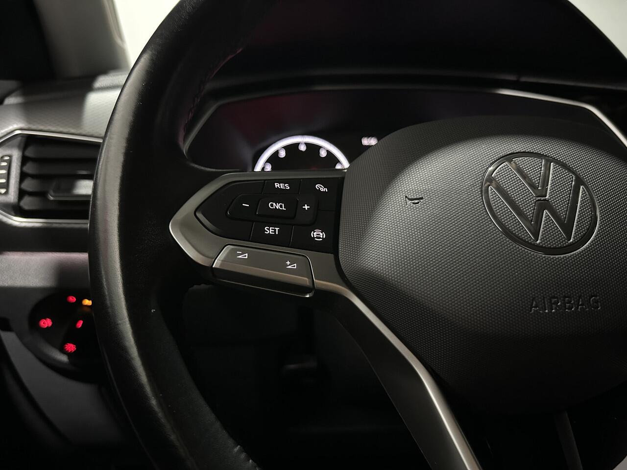 Volkswagen T-Cross 1.0 TSI Active - Carplay / Parksens. / Cruise