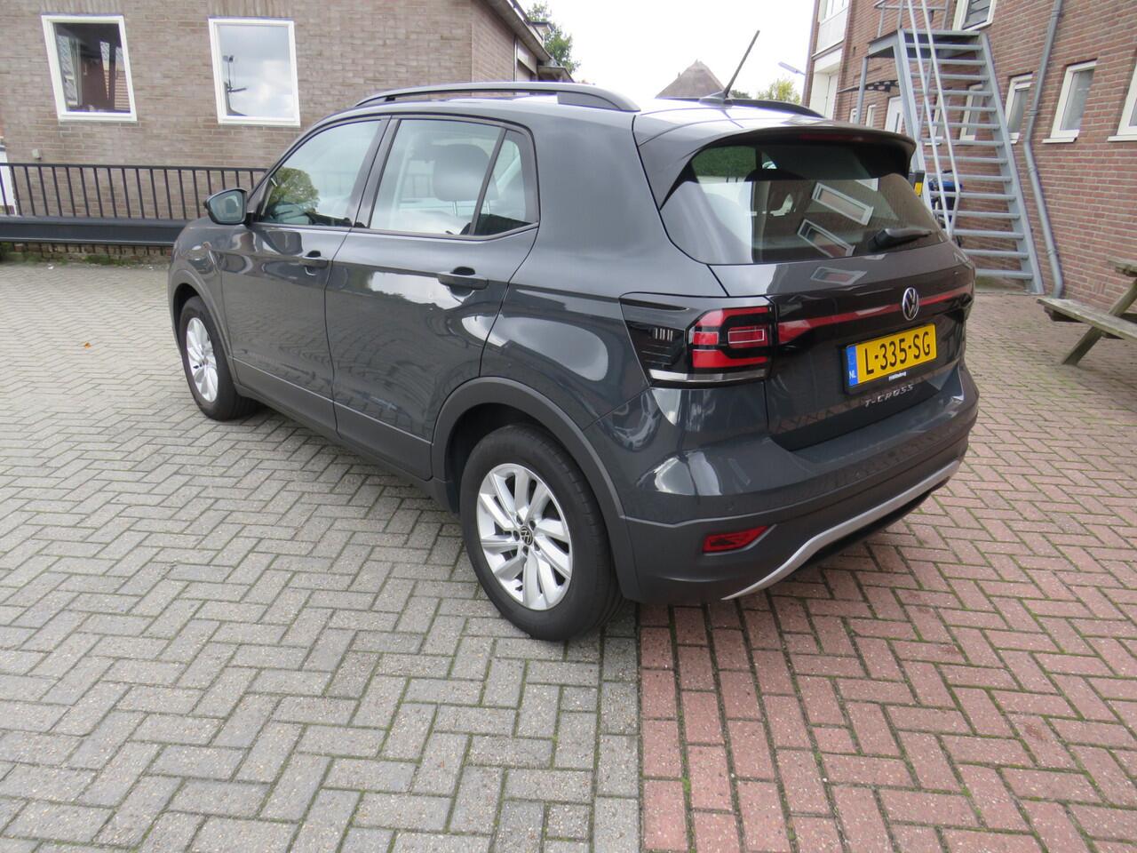 Volkswagen T-Cross 1.0 TSI 95Pk Life * Rijklaarprijs incl. garantie * Navigatie * Parkeersensoren V+Ä * ACC * Dakrails