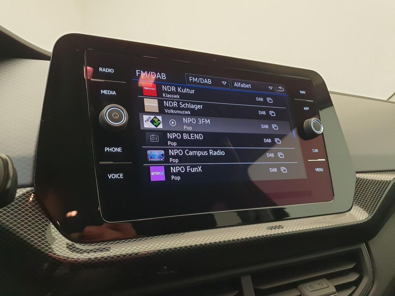 Volkswagen T-Cross 1.0 TSI 115pk DSG/AUT Life Edition Camera, ACC, Virtual cockpit