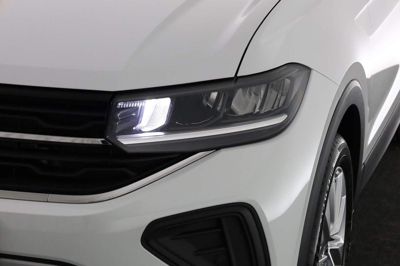 Volkswagen T-Cross Life Edition 1.0 TSI 85 kW / 116 pk DSG | Camera | Stoelverwarming | LED | Keyless | ACC | 17 inch