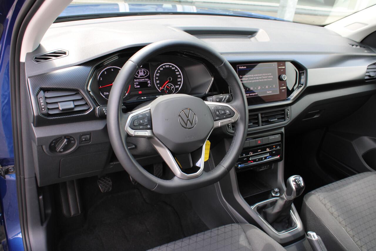 Volkswagen T-Cross TSI Life | Adapt. Cruise | Camera | Draadloze telefoonlader | DAB | Getint glas