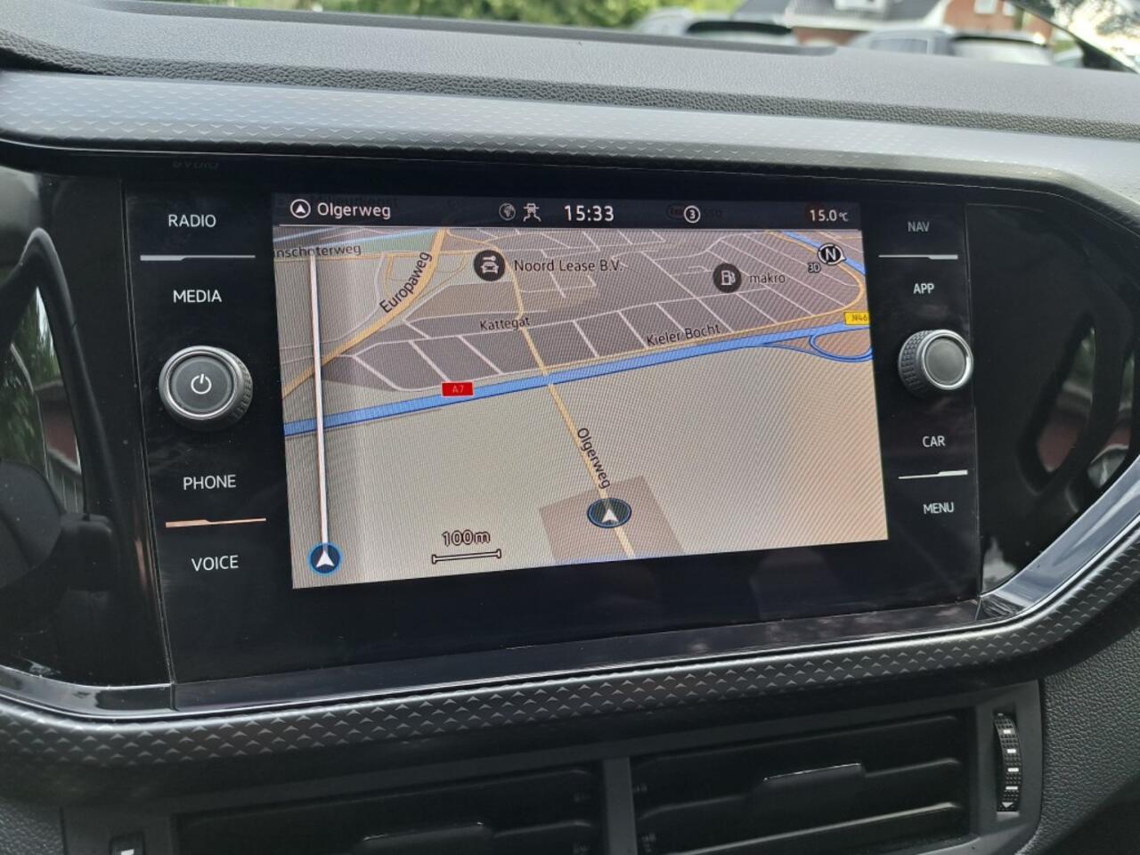 Volkswagen T-Cross 1.0 TSI Life Business 95 Pk Apple carplay Navigatie