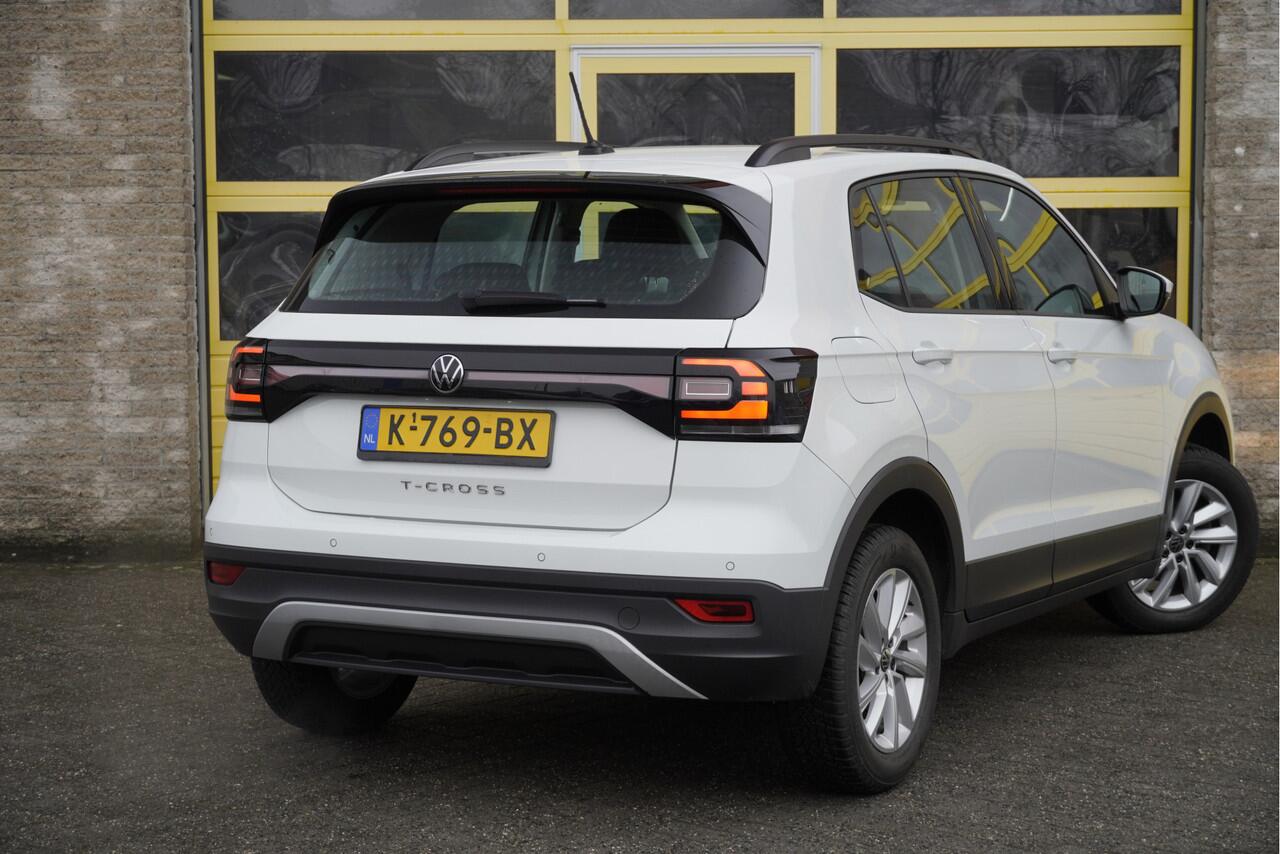 Volkswagen T-Cross 1.0 TSI Life Business BJ2020 Lmv 16" | Led | Pdc | Navi | App-Connect | Climate control | Cruise control | Getint glas