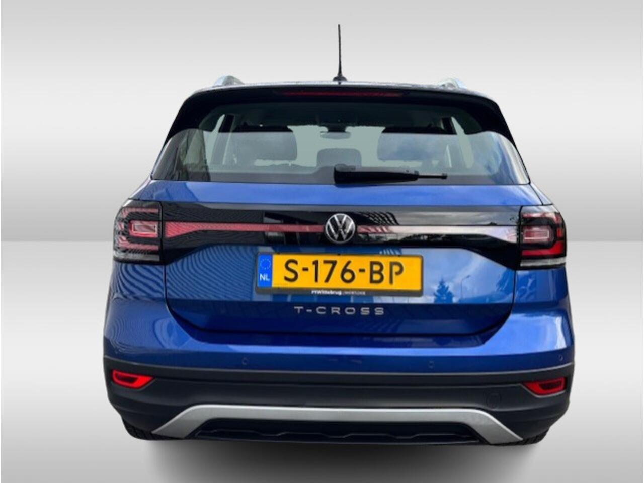 Volkswagen T-Cross 1.0 TSI Style App-connect / 17"LM velgen / LED verlichting / Parkeersensoren