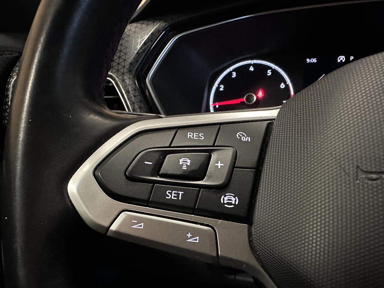 Volkswagen T-Cross 1.0 TSI Style Stoelverwarming | Keyless start