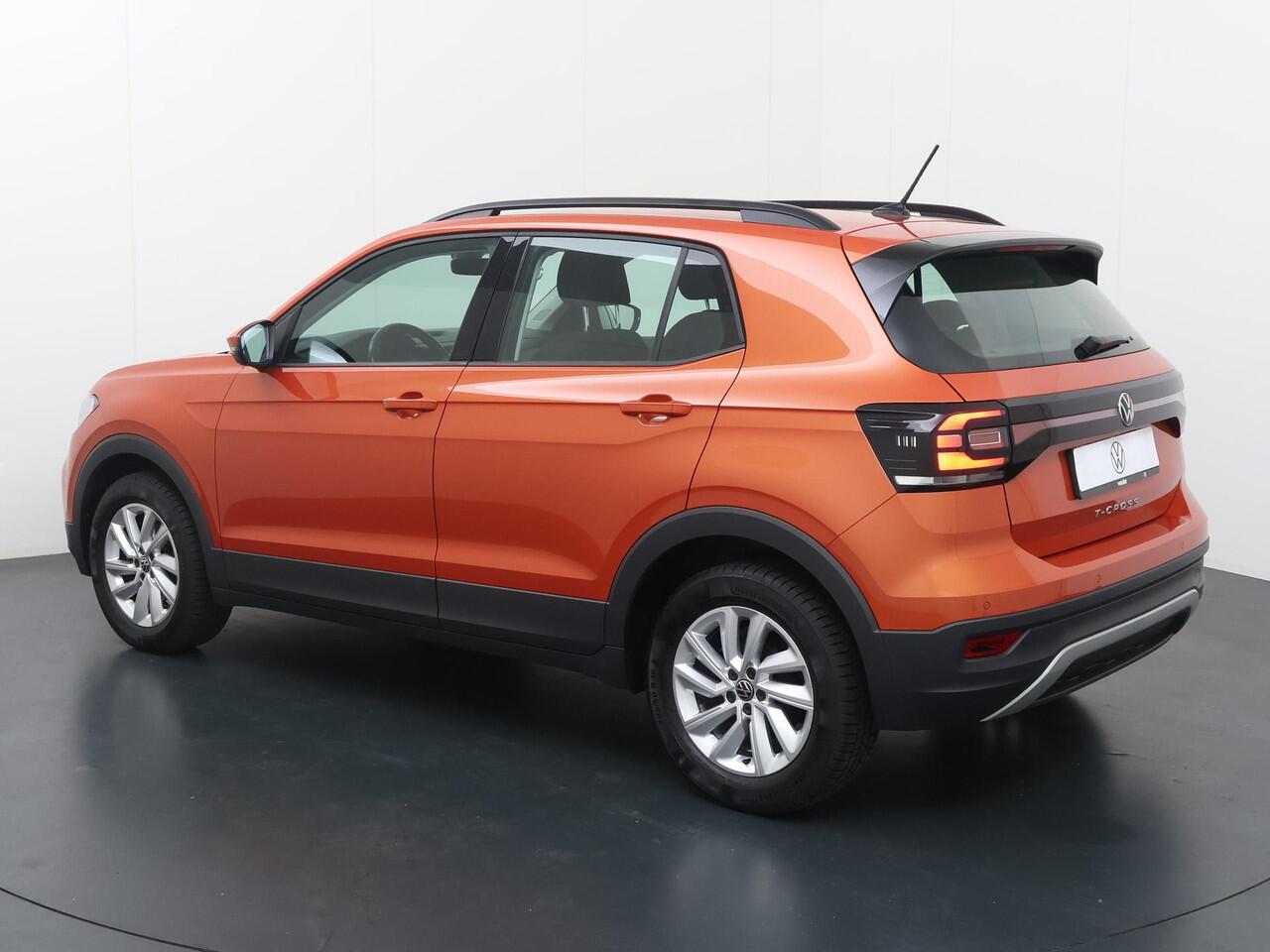 Volkswagen T-Cross 1.0 TSI Life | 95 PK | Parkeersensoren | Adaptive cruise control | Apple Carplay/Android Auto |
