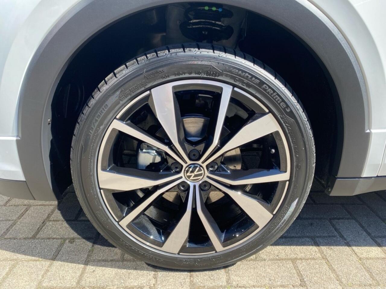 Volkswagen T-Cross 1.0 TSI DSG R-LINE TREKHAAK/CAMERA/CARPLAY/ACC/STOELVERW