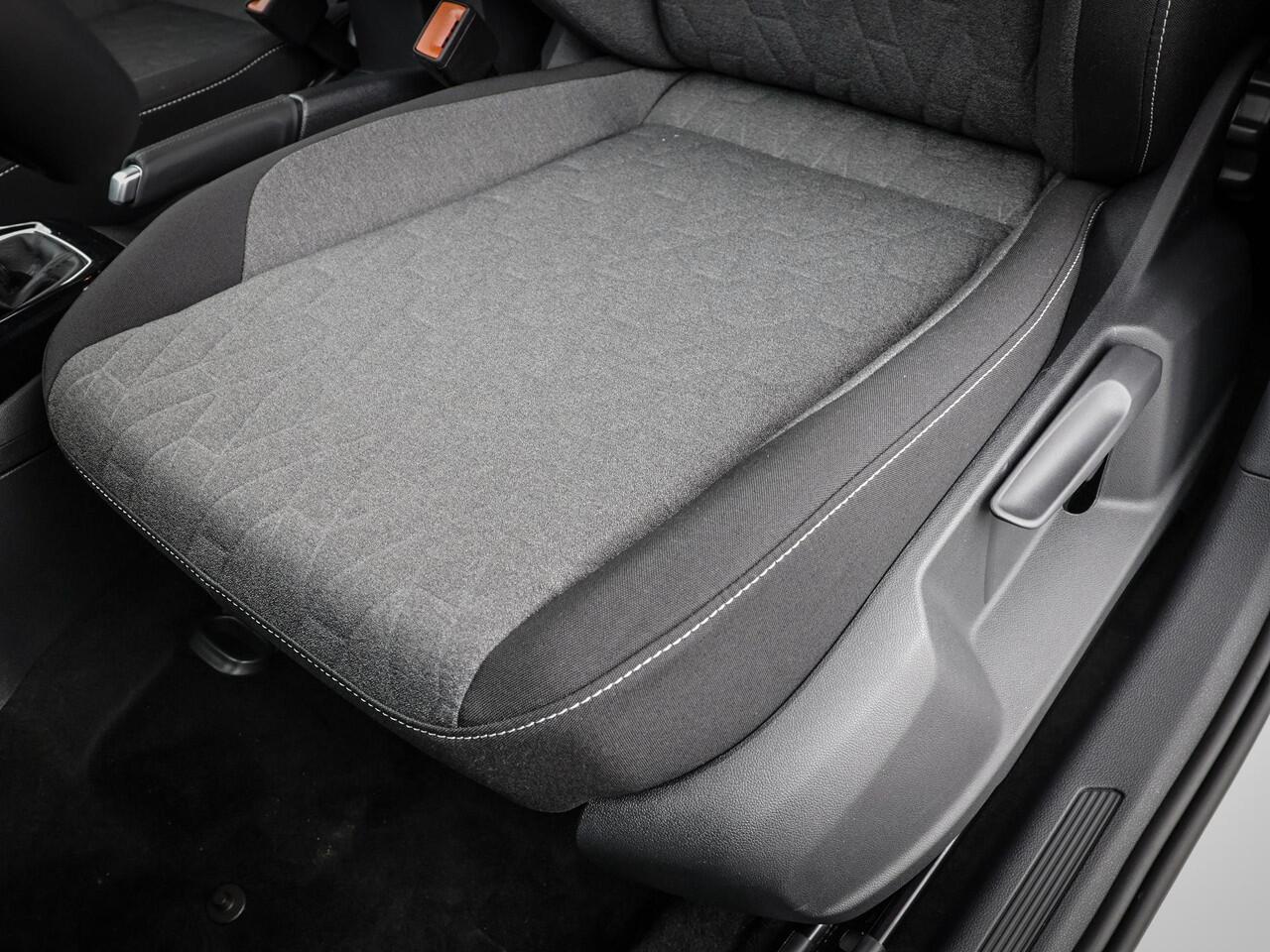 Volkswagen T-Cross Life Edition 1.0 TSI 95 PK 5 versn. Hand · Comfort pakket · Parkeersensoren voor en achter ·