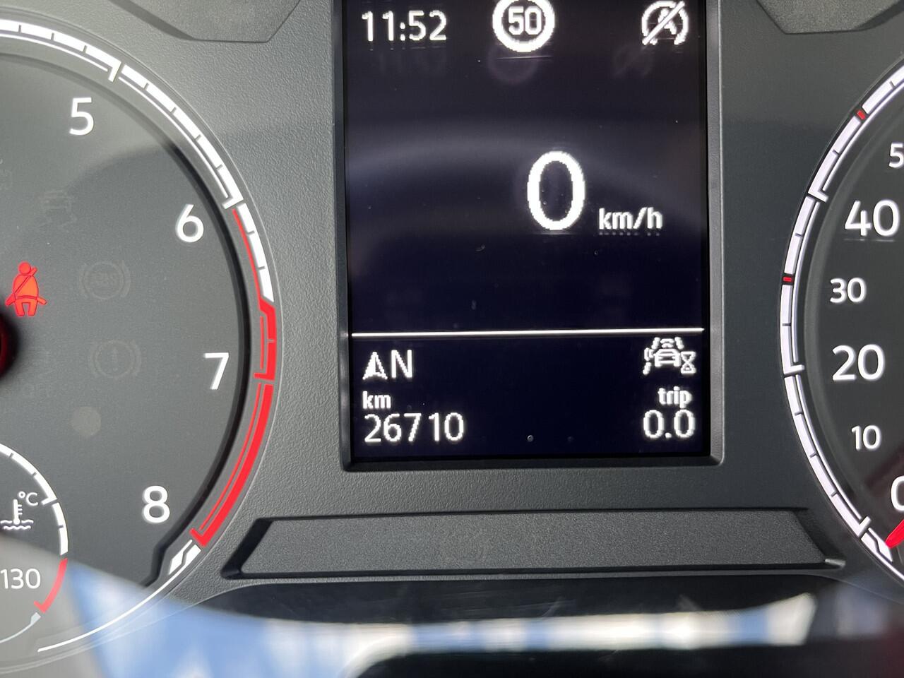 Volkswagen T-Cross 1.0 TSI Life / PARK. SENSOREN/ NAVI/ AIRCO/ 16" LMV