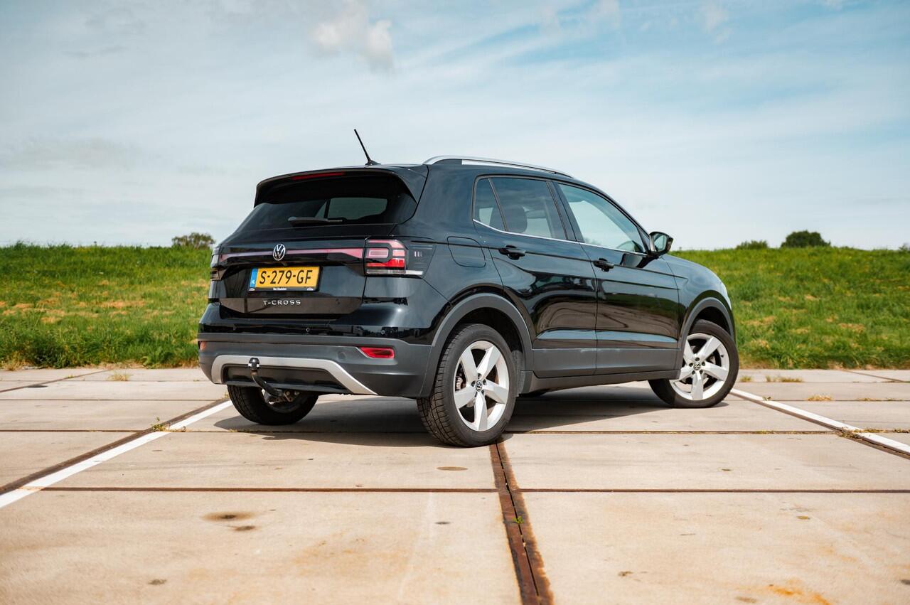 Volkswagen T-Cross 1.5 TSI DSG Style | TREKHAAK | CLIMA | CAMERA | APPLE CAR PLAY