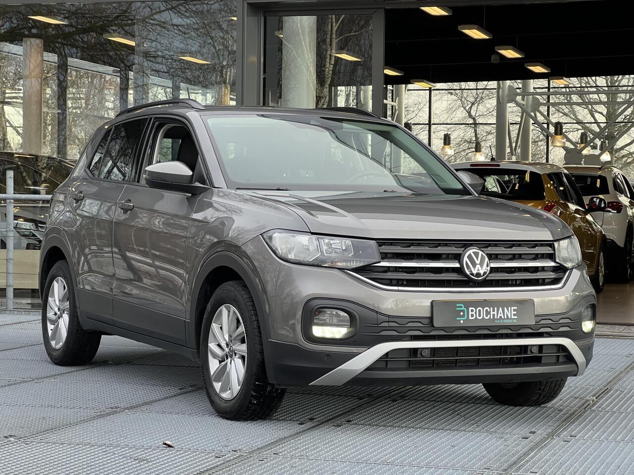 Volkswagen T-Cross 1.0 TSI Life Automaat | Stoelverwarming | Adaptieve Cruise Control | Climate Control