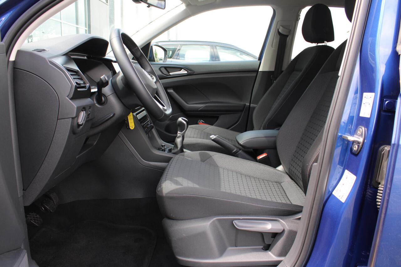 Volkswagen T-Cross TSI Life | Adapt. Cruise | Camera | Draadloze telefoonlader | DAB | Getint glas