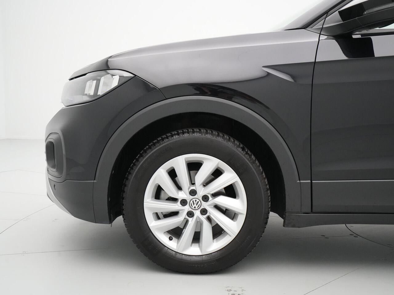 Volkswagen T-Cross 1.0 TSI 115pk Life Navigatie Trekhaak Acc Pdc Carplay Side Assist 145