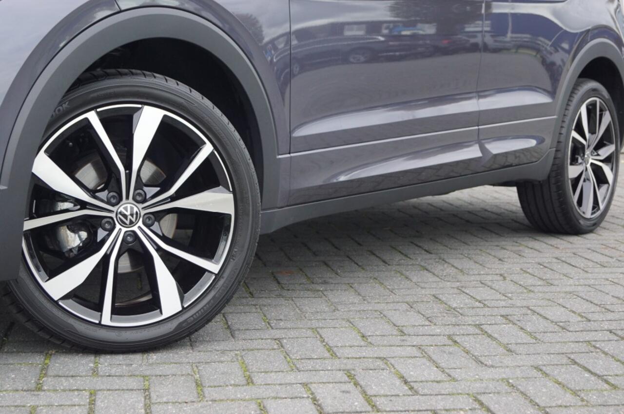 Volkswagen T-Cross 1.5 TSI DSG R-Line 150 pk /Trekhaak afnb./Navi/ Camera /LED / ACC/App-Connect