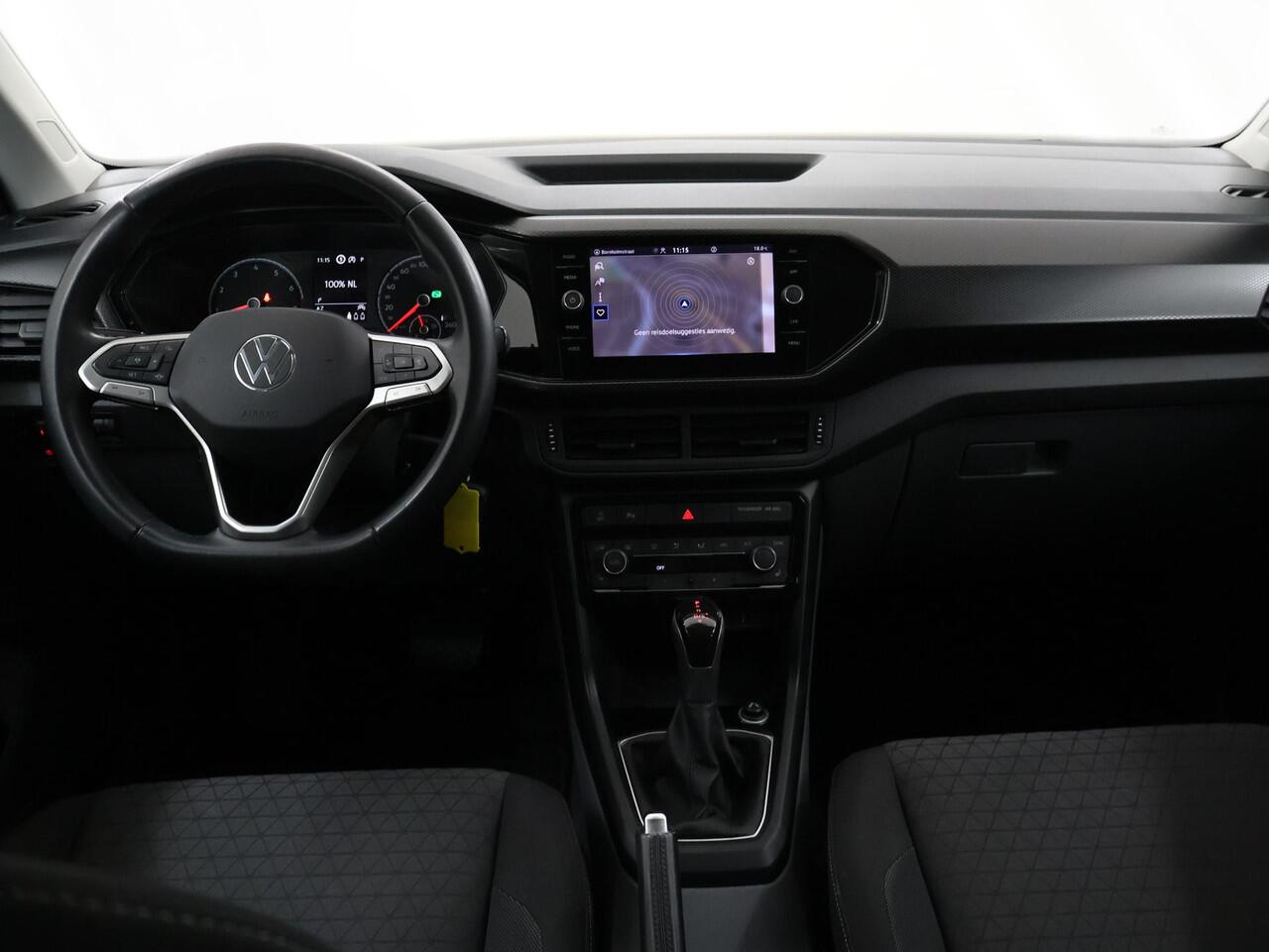 Volkswagen T-Cross 1.5 TSI Style Business R | Navigatie | Camera | DAB | Apple CarPlay/ Android Auto | Stoelverwarming | Climate Control | LED | Adaptieve Cruise Control |