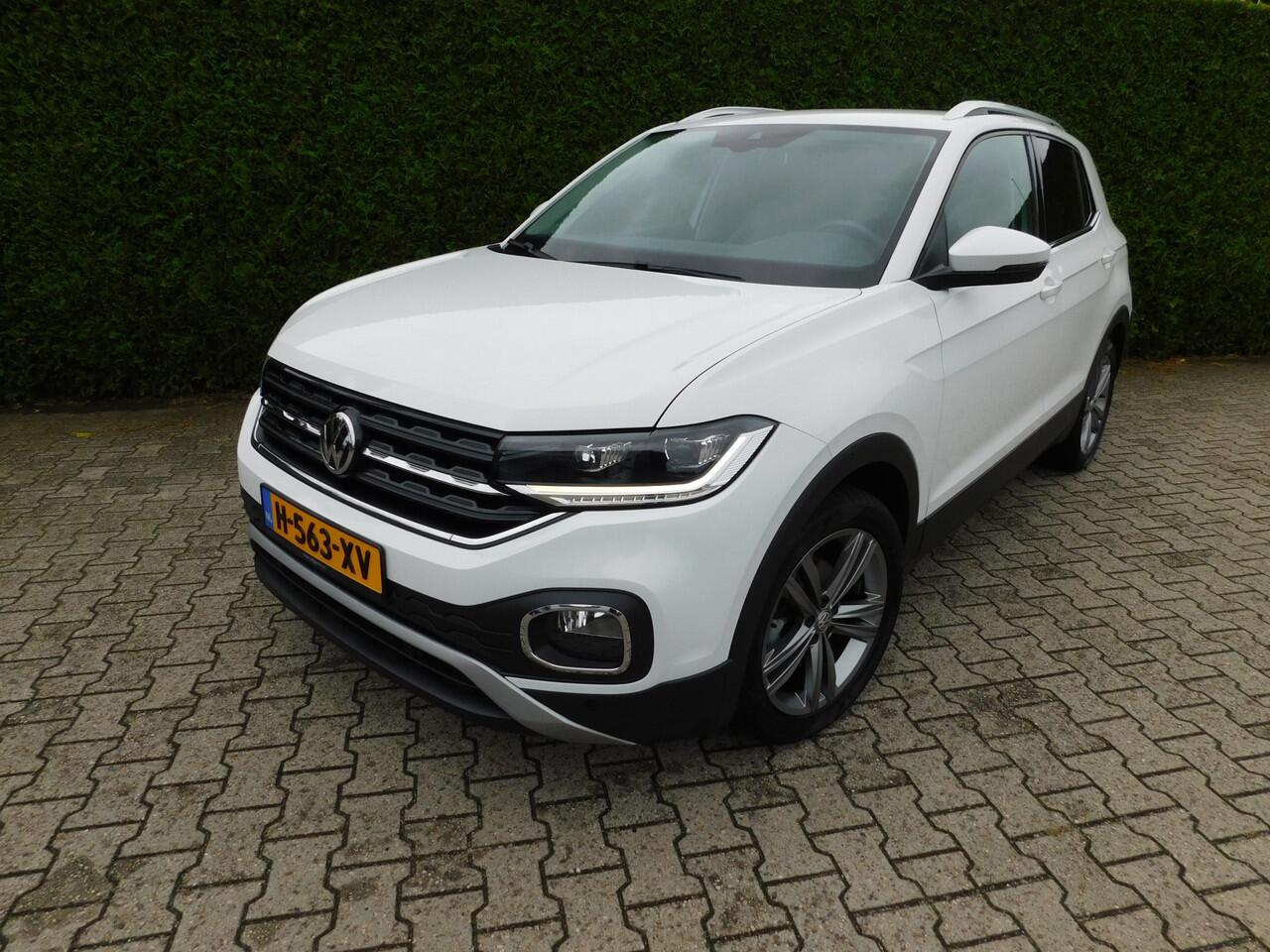 Volkswagen T-Cross 1.0 TSI Style, Navi, Carplay, Camera, Trekhaak.