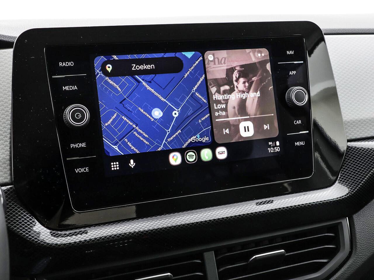 Volkswagen T-Cross Life Edition 1.0 TSI 95 PK 5 versn. Hand · Comfort pakket · Parkeersensoren voor en achter ·