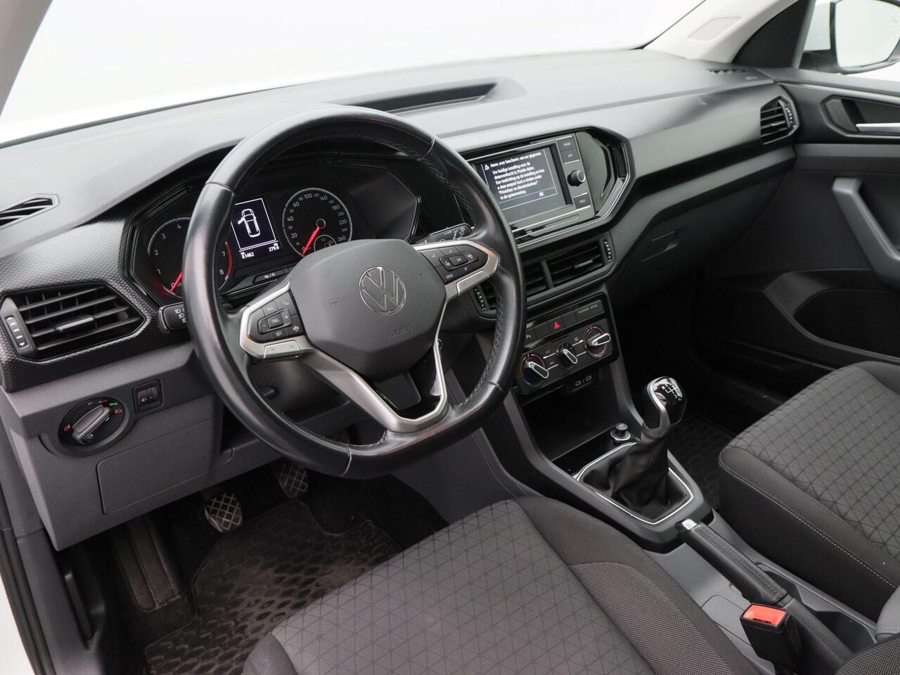 Volkswagen T-Cross 1.0 TSI Life | Adaptive Cruise | Parkeersensoren | Bluetooth | Carplay | Trekhaak | 16 inch | 81.482 Km!!