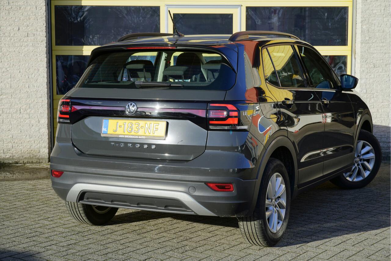 Volkswagen T-Cross 1.0 TSI Life BJ2020 Lmv 16" | Led | App-Connect | Airco | Cruise control | Getint glas
