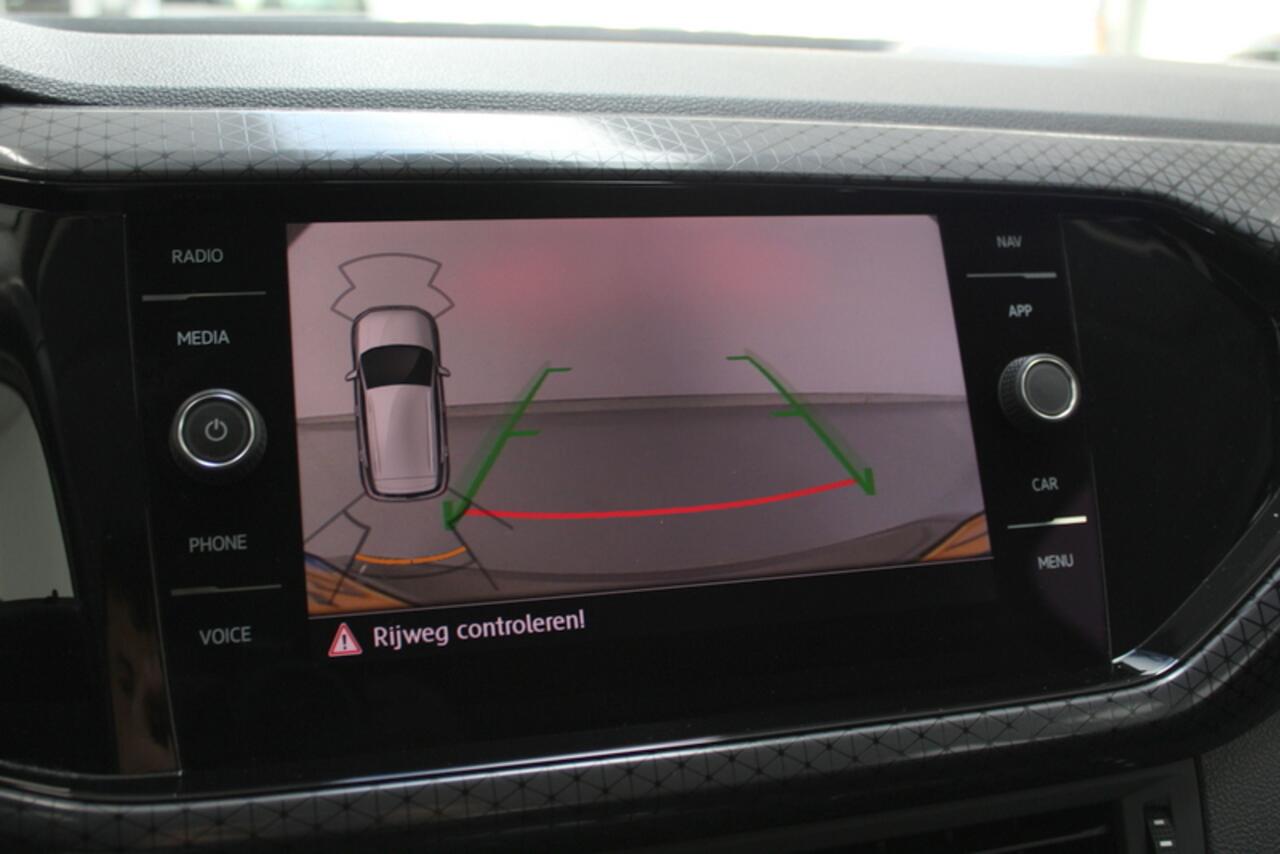 Volkswagen T-Cross 1.0 TSI R-LINE 116PK, CAMERA | NAVI | CARPLAY | CRUISE