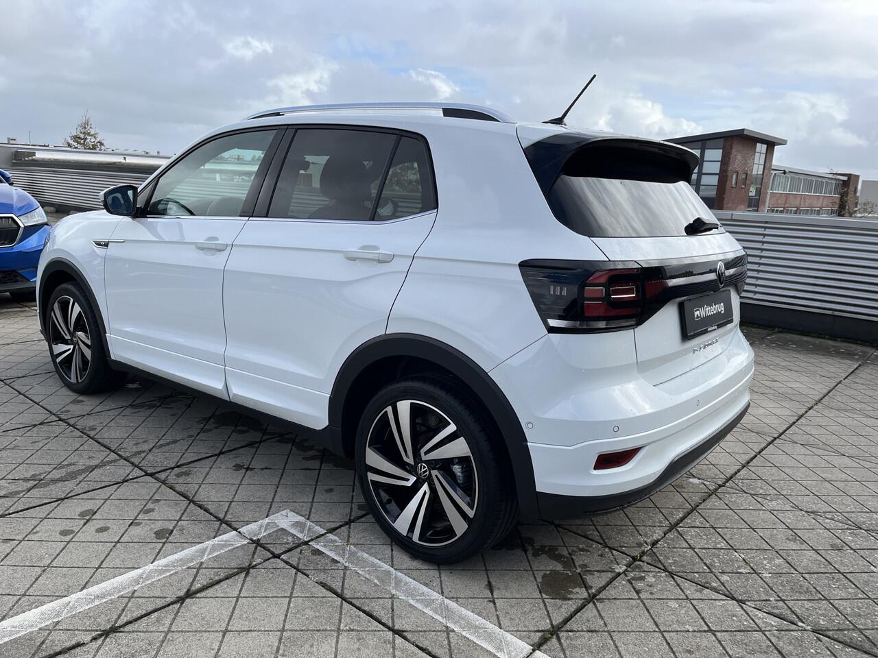 Volkswagen T-Cross 1.0 TSI R-Line Beats DSG Automaat App-Connect / Navigatie / R-Line in + exterieur / Beats / Digital Cockpit Pro / Camera