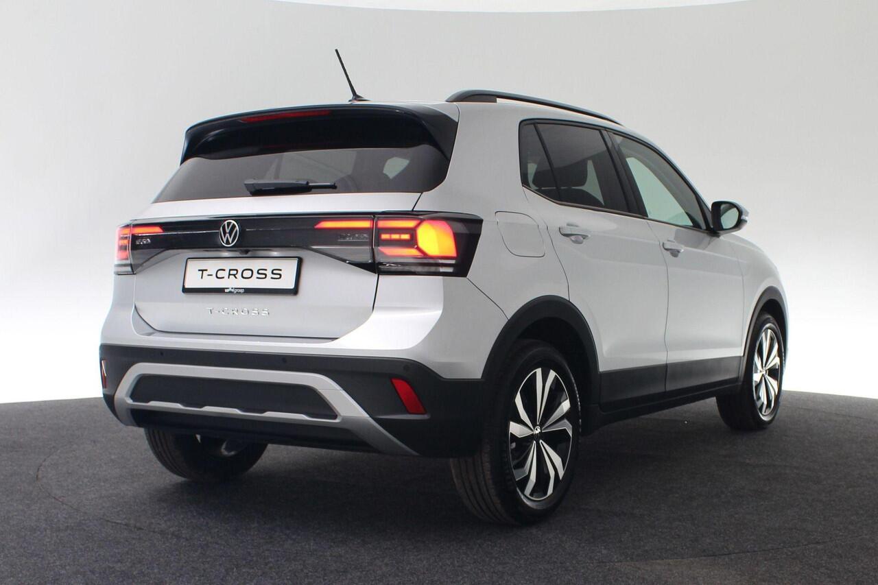 Volkswagen T-Cross Life Edition 1.0 TSI 85 kW / 116 pk DSG | Camera | LED | Keyless | Stoelverwarming | ACC | 17 inch