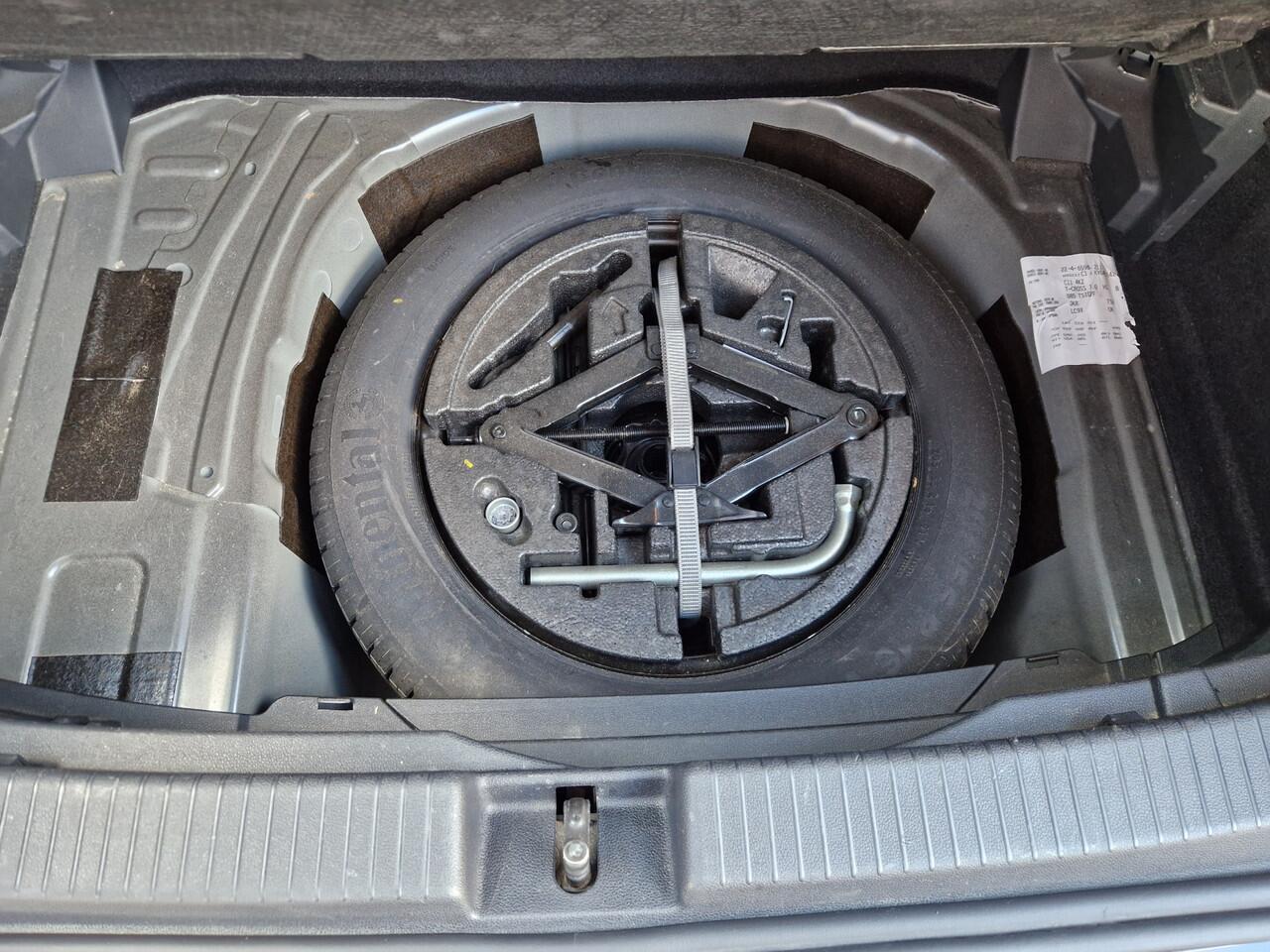 Volkswagen T-Cross 1.0 TSI Style R-line 12MND BOVAG GAR. | ECC | ACC | CARPLAY | CAMERA | PDC | VIRTUAL DISPLAY